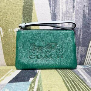 Authentic Coach Horse Carriage L Zip Leather Pouch In Green EUC Barely Used